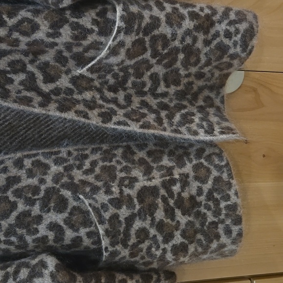 Sezane Oscar Leopard Print Jacket, Quiet Luxury, French, Statement, GUC, OS - Picture 9 of 11